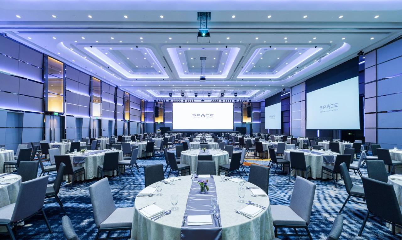 Grande Centre Point Space Pattaja Kültér fotó The Grand Ballroom